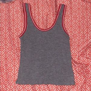 crop top with no sleeves